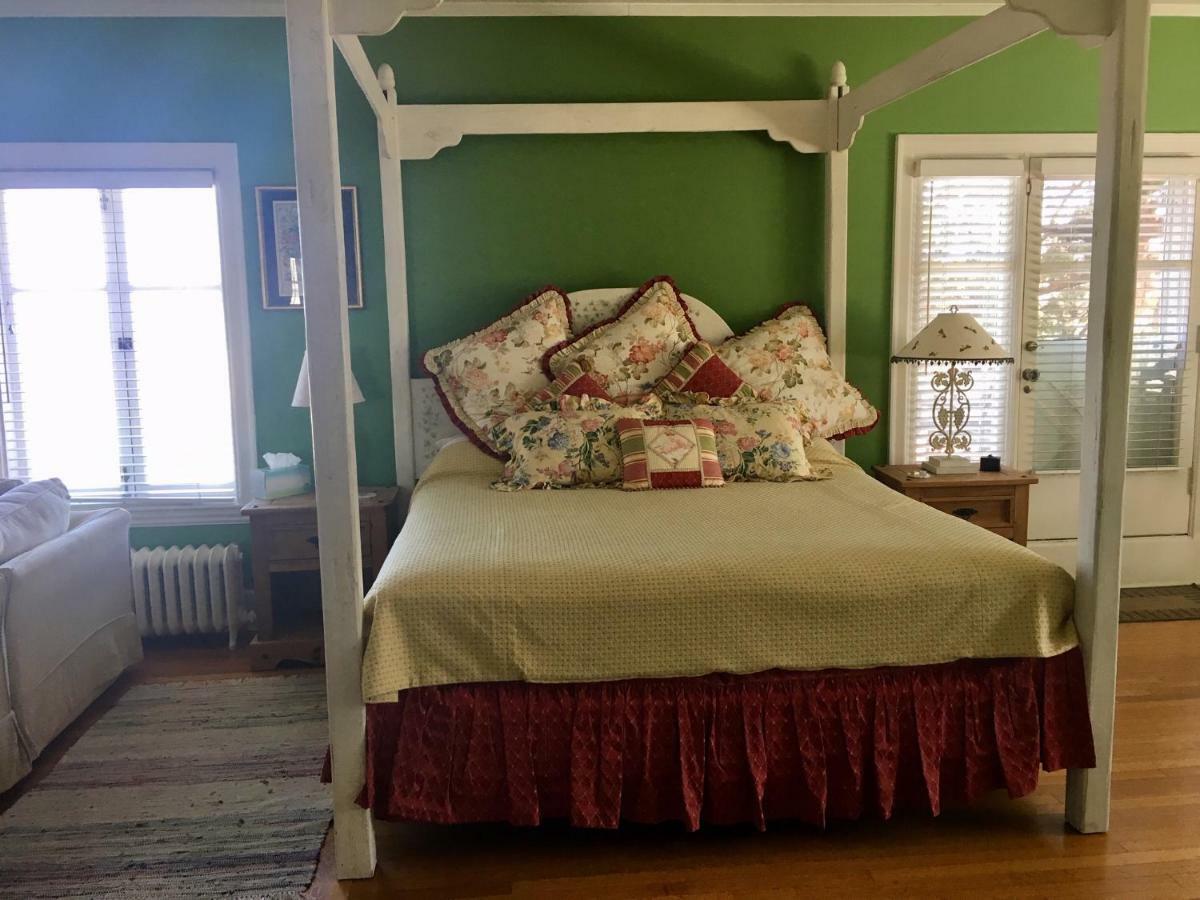 The Villa Bed & Breakfast (Adults Only) Tacoma Quarto foto