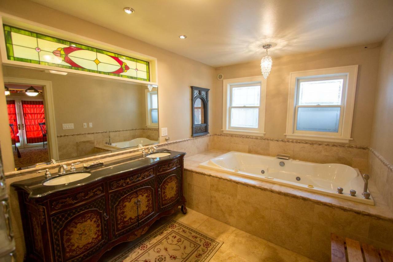 The Villa Bed & Breakfast (Adults Only) Tacoma Quarto foto