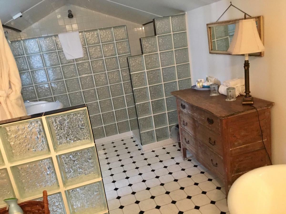 The Villa Bed & Breakfast (Adults Only) Tacoma Quarto foto